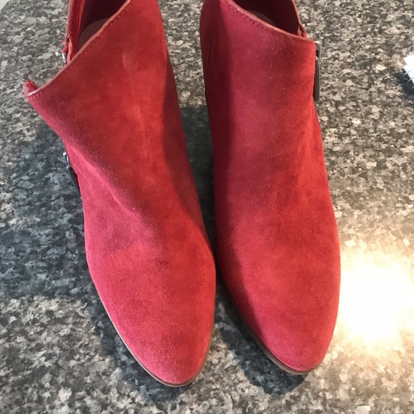 I. State red wedges. Size 9. Never worn. - Picture 1 of 3